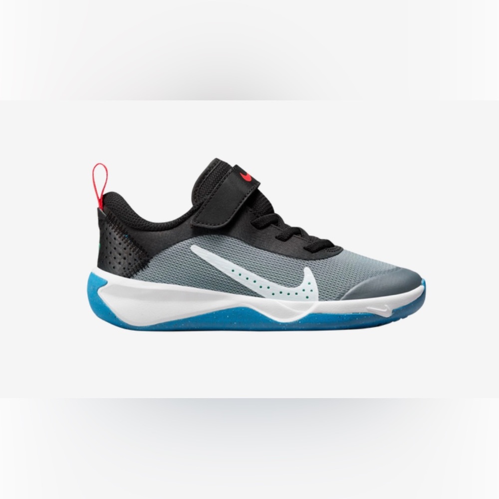 Nike boys sneakers - Size 11